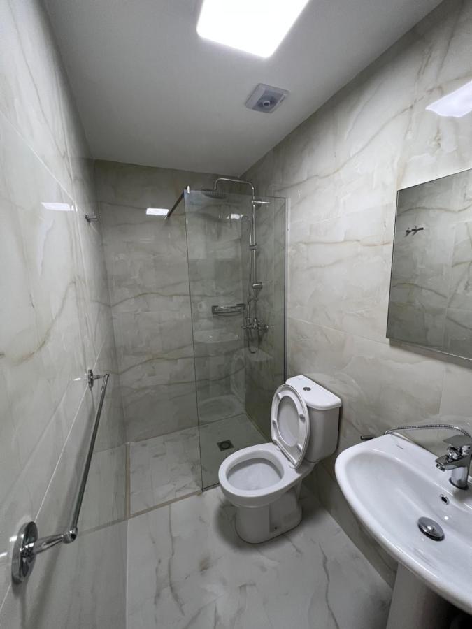 Hq Apartment In Center Tiranë Eksteriør bilde