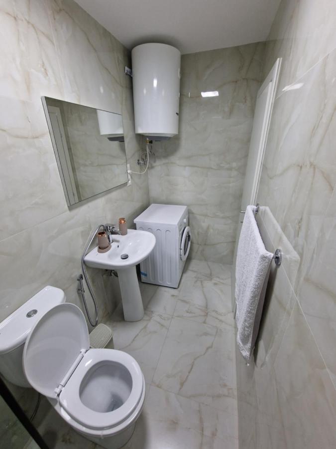 Hq Apartment In Center Tiranë Eksteriør bilde